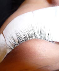 lashes_before